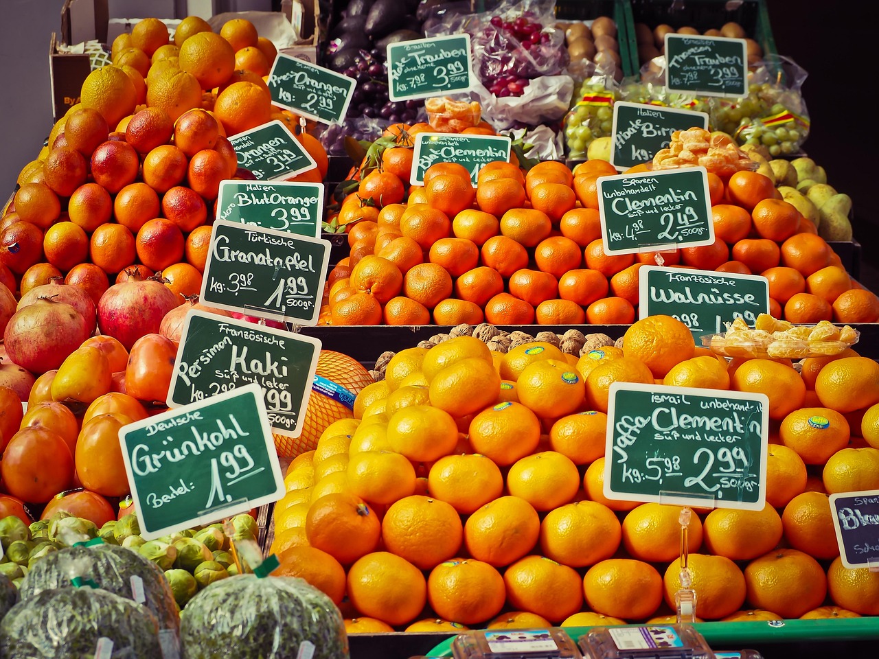 FG Moves To Support Farmers As Food Prices Fall Below Production Costs